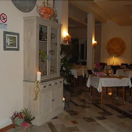 Отель Ristorante Sole Муджа