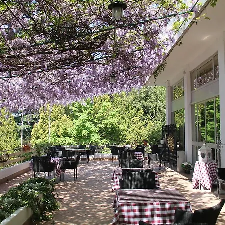 Отель Ristorante Sole 3*